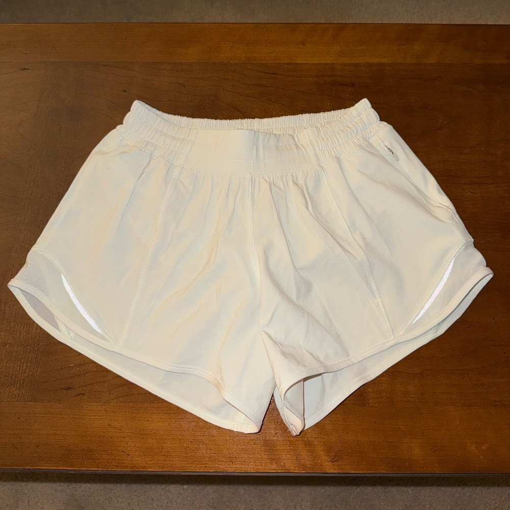 Lululemon Hotty Hot shorts